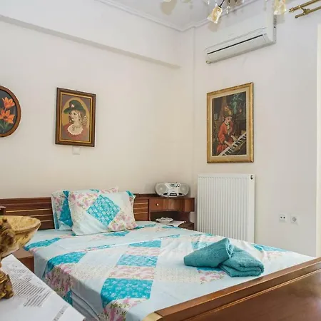 Stylish And Spacious Flat Overlooking The Sea * Kalamata