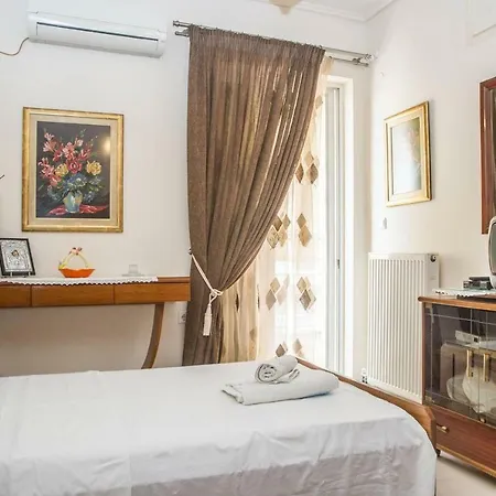 Stylish And Spacious Flat Overlooking The Sea Appartamento Kalamata